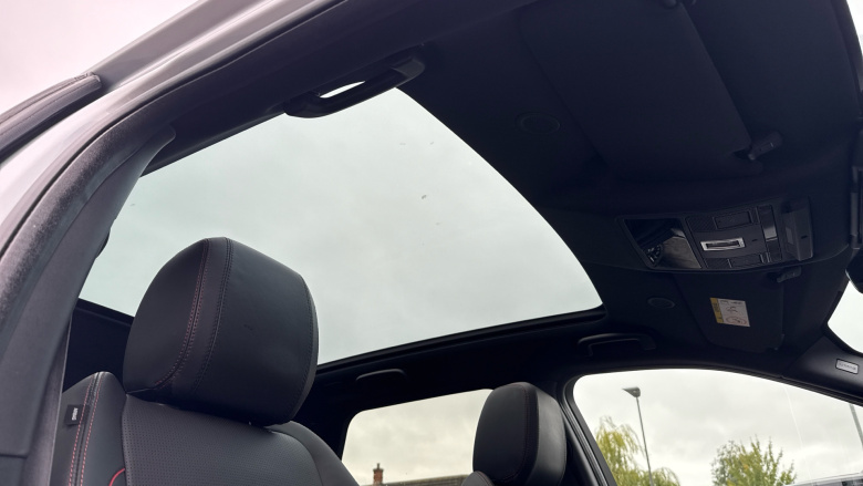 Land Rover Discovery Sport 2.0 D200 R-Dynamic HSE 5dr Auto [5 Seat] Diesel Station Wagon